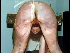 Joven tetona chupa a ...
