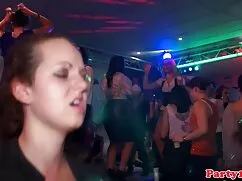 Follada lesbians mad ...