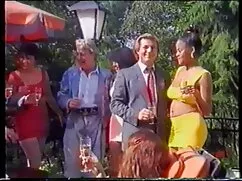 Tres chicas se entre ...