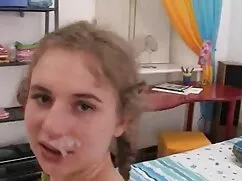 Follar en la mesita  ...