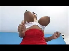 Se masturba maduras  ...