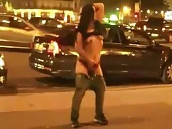 Pelirroja le da un m ...