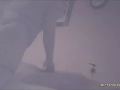 El dueño con un vide ...