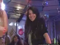 La mujer se durmió y ...