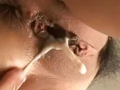 La niña tiene sexo c ...