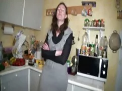 Ama de casa desnuda  ...